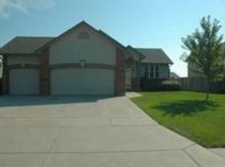 806 Linden Ln, Derby, KS 67037