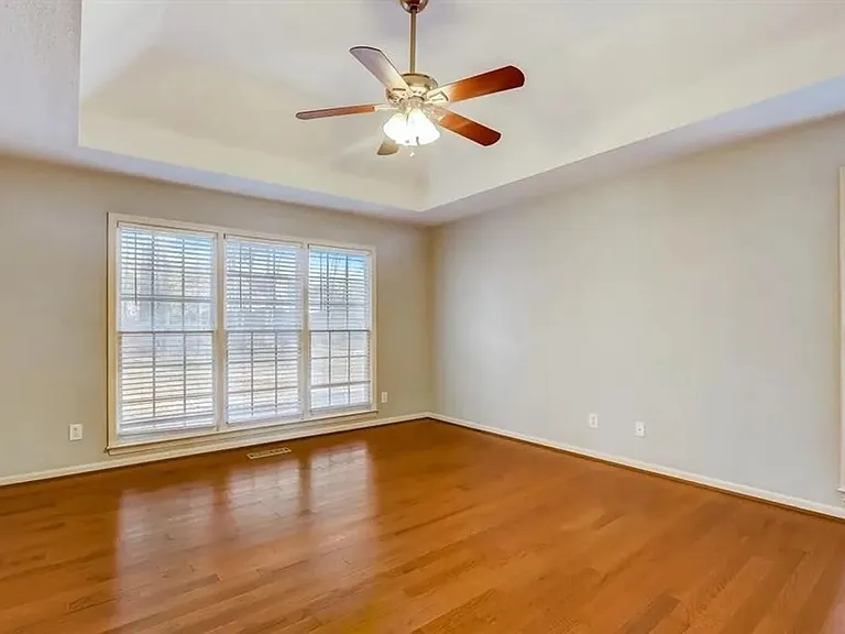 74 Flanders Ct — Photo 25