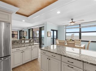 9375 Gulf Shore Dr APT 401, Naples, FL 34108