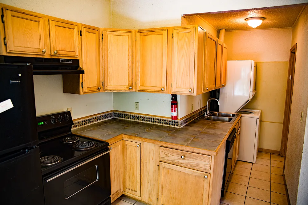 7 bed, $3,850 — Photo 2
