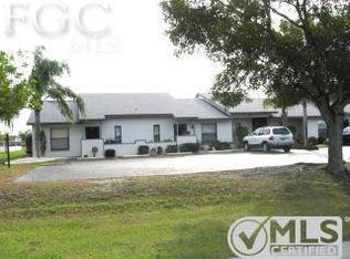 3915 SW 9th Ave APT 116, Cape Coral, FL 33914