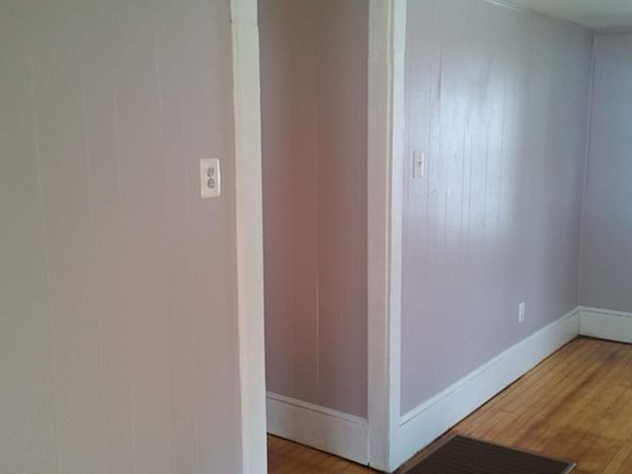 3rd image of 8 Fort Ave