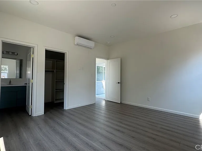 115 Owens — Photo 8