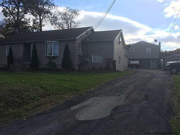 2nd image of 429 Route 212