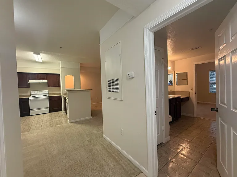 2801 Chancellorsville Dr #1326 — Photo 24