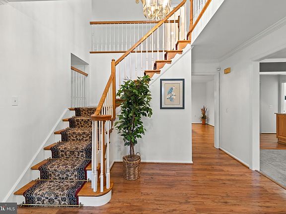 4th image of 2107 Bennett Point Rd