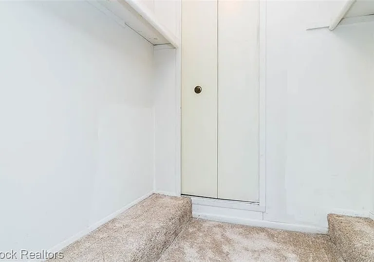 30074 W Twelve Mile Rd — Photo 15