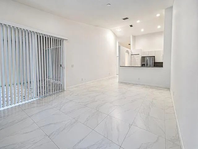 2 bed, 2.0 bath, 1379 sqft, $2,700 — Photo 3