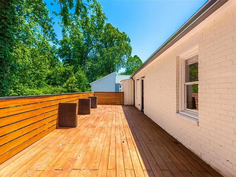 517 Hascall Rd NW — Photo 15