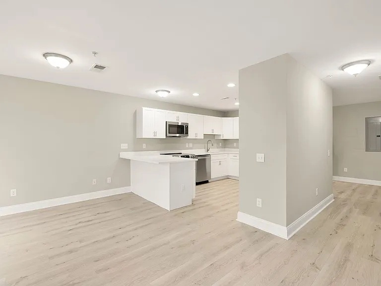 1753 W St SE — Photo 18