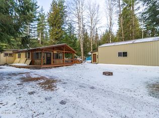82 Timber Ln, Nordman, ID 83848