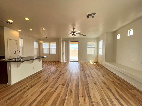 4th image of 1144 Aspen Cliff Dr