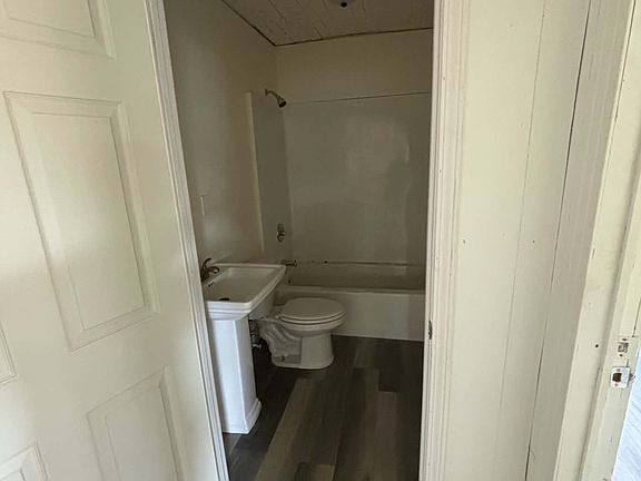 2nd image of 55 Cochran Pl