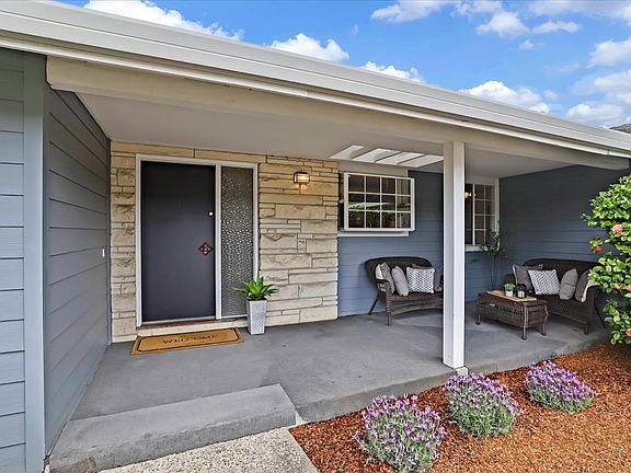 3rd image of 20365 Kirkmont Dr