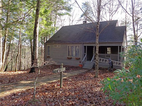 2nd image of 62 Highland Farms Ct