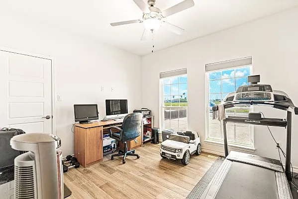 14909 Canadian Mist Dr — Photo 23