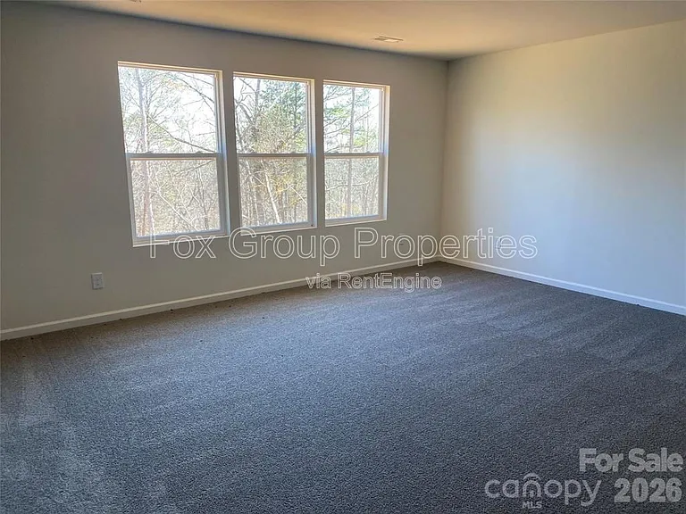 1662 Nicholas Way — Photo 12