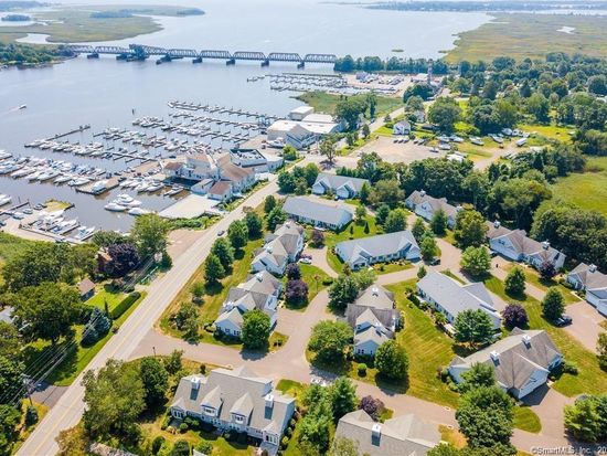 175 Ferry Road #8, Old Saybrook, CT 06475