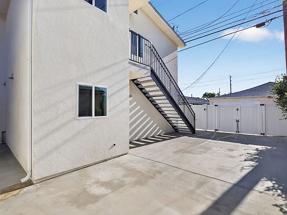 5th image of 1809 N Avon St #101