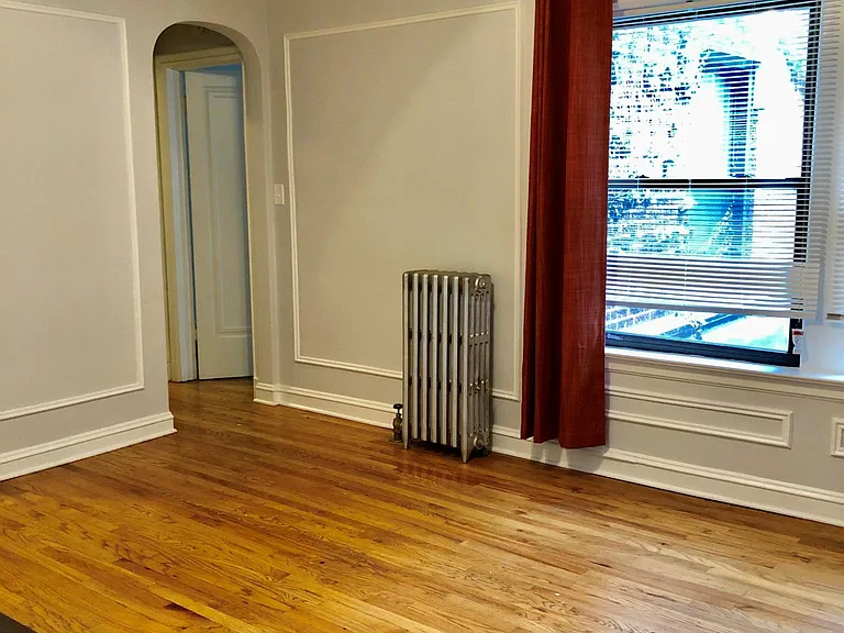 2351 W Wilson Ave #207 — Photo 2