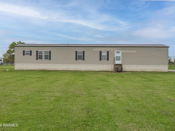723 Hebert Rd, Arnaudville, LA 70512
