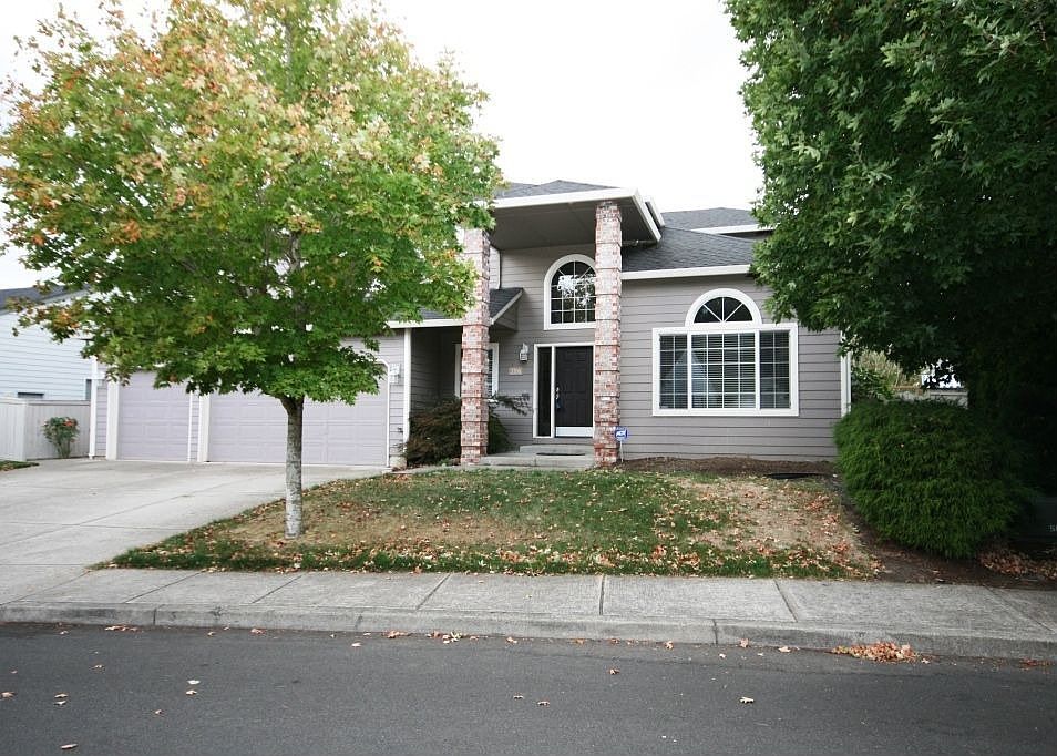 1st image of 3706 SE 183rd Ct