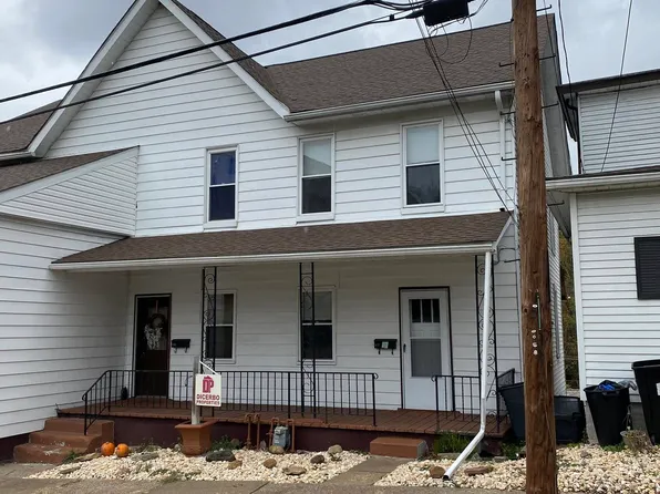 117 S 1st St #2, Irwin, PA 15642