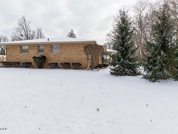 5th image of 136 Pleasantview Dr