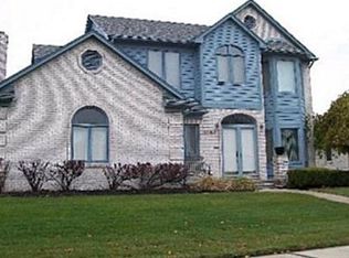 33160 Wendy Dr, Sterling Heights, MI 48310