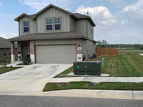 3rd image of 265 Middle Green Loop