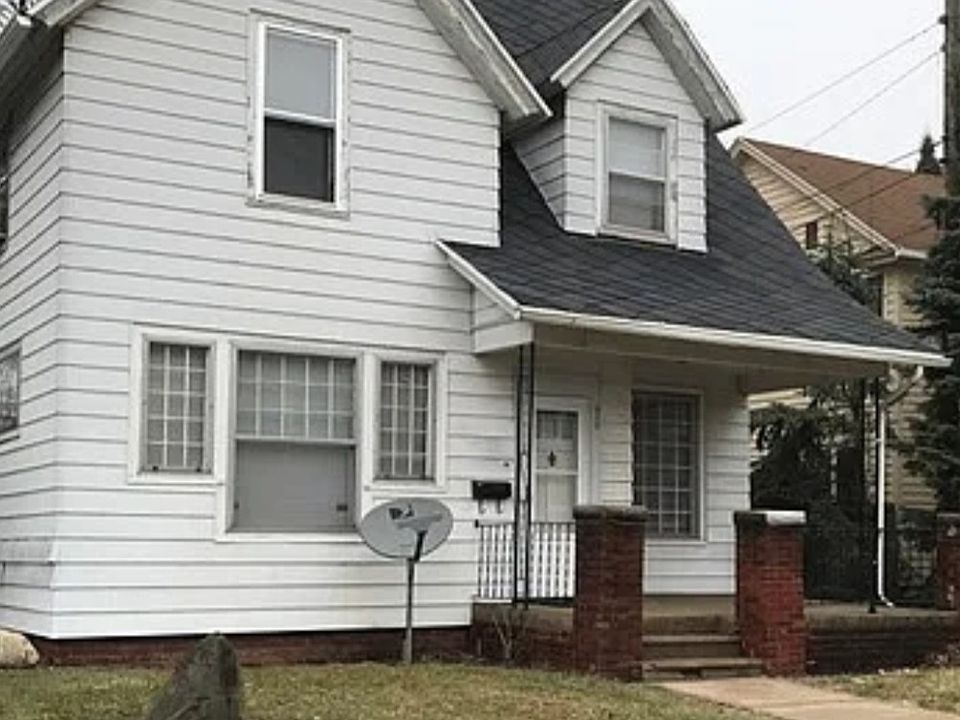 913 E Washington