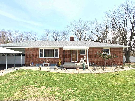 4th image of 220 Bond Ave