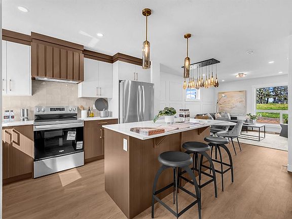 5th image of 904 S Clover Rd