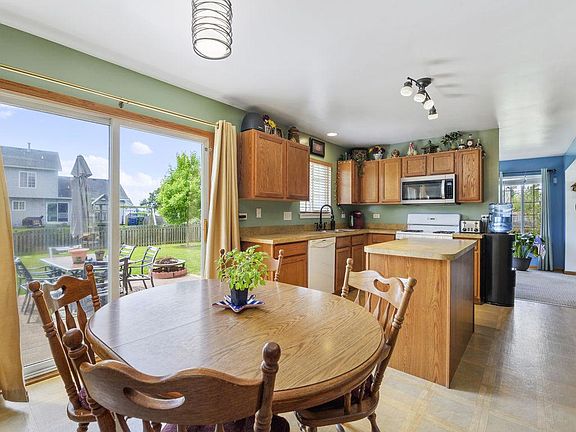 4th image of 1408 Glenridge Ct S