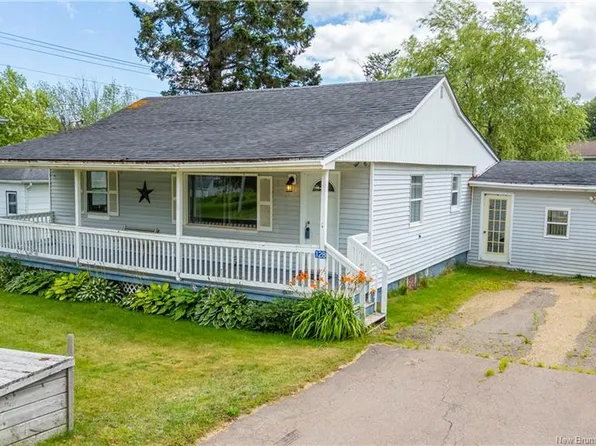 128 York St, Sackville, NB E4L 4S1