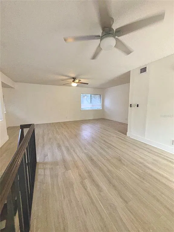 3 bed, 2.0 bath, 1100 sqft, $2,500 — Photo 4