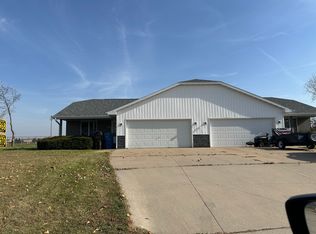 N3970 Shamrock Cir, Freedom, WI 54913