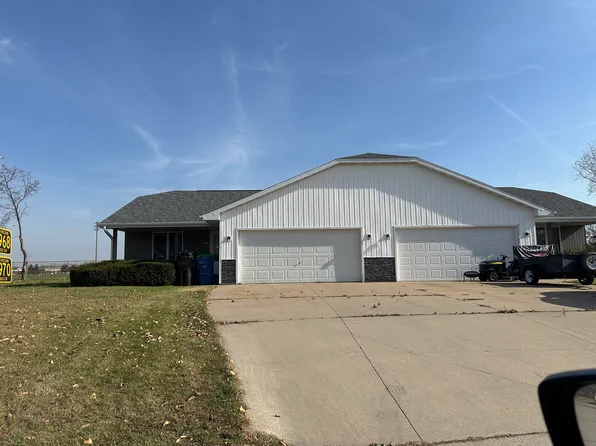 N3970 Shamrock Cir, Freedom, WI 54913