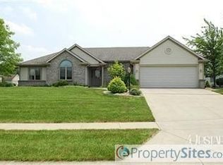 12832 Chancel Ct, Fort Wayne, IN 46845