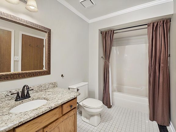 5th image of 11226 Bradley Ct