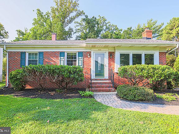 3rd image of 1614 Samantha Dr