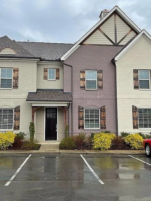 1st image of 511 Harpeth Park Dr