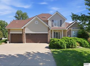 21646 Mandy Ln, Gretna, NE 68028