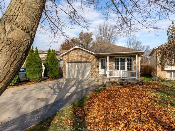 43 Greenfield Ln, Chatham Kent, ON N7L 5N4