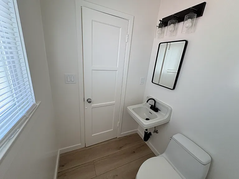 8 Santa Ana Ave #8 — Photo 9