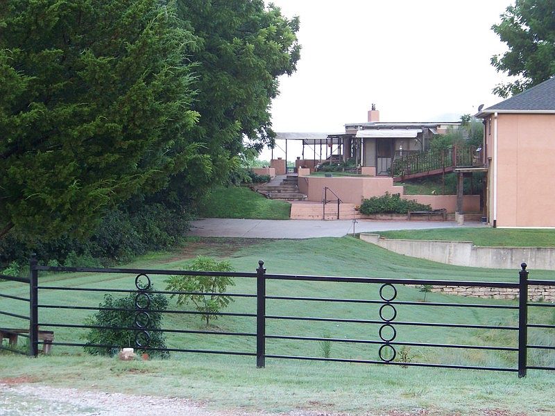 1st image of 2250 Riverview Dr