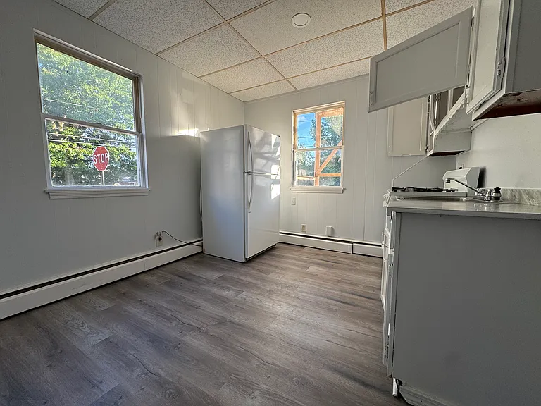 104 Fairview Ave #1 — Photo 6