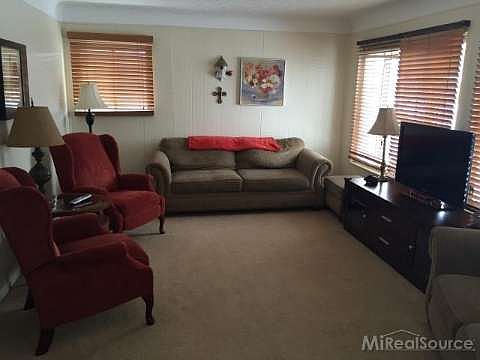 4th image of 24820 Ursuline St