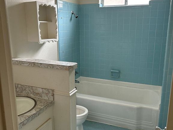 4th image of 420 S Chilton Ave #C