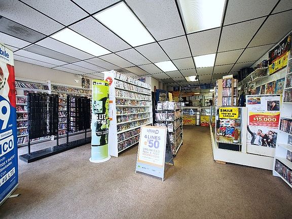 2nd image of 9718 Franklin Ave